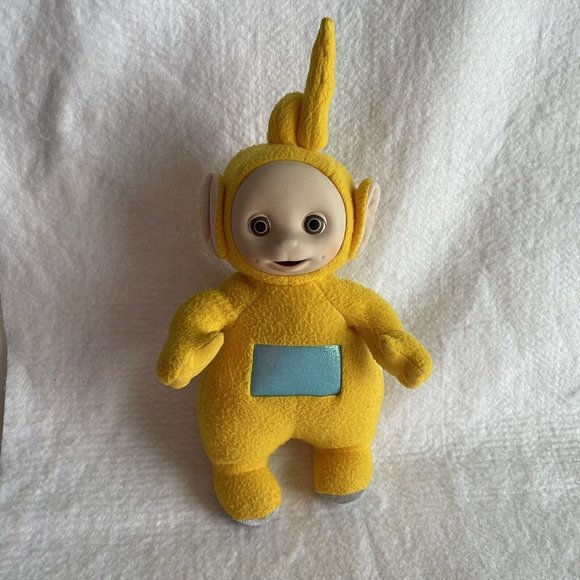 Playskool Toys Vintage Teletubbies Laa Laa Plush Doll Lala Yellow
